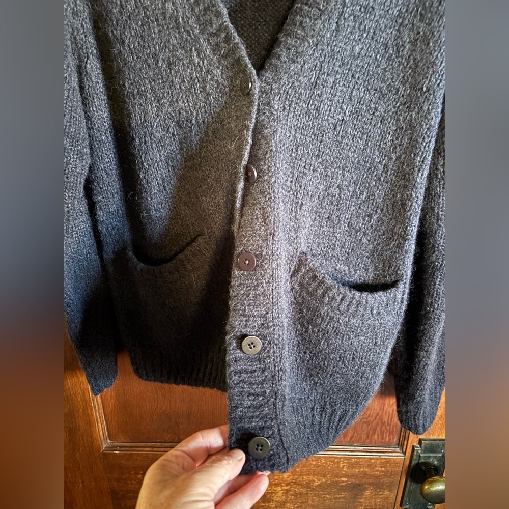 Reformation Lue
Boyfriend Cardigan Blue -
Size S - Picture 9 of 10